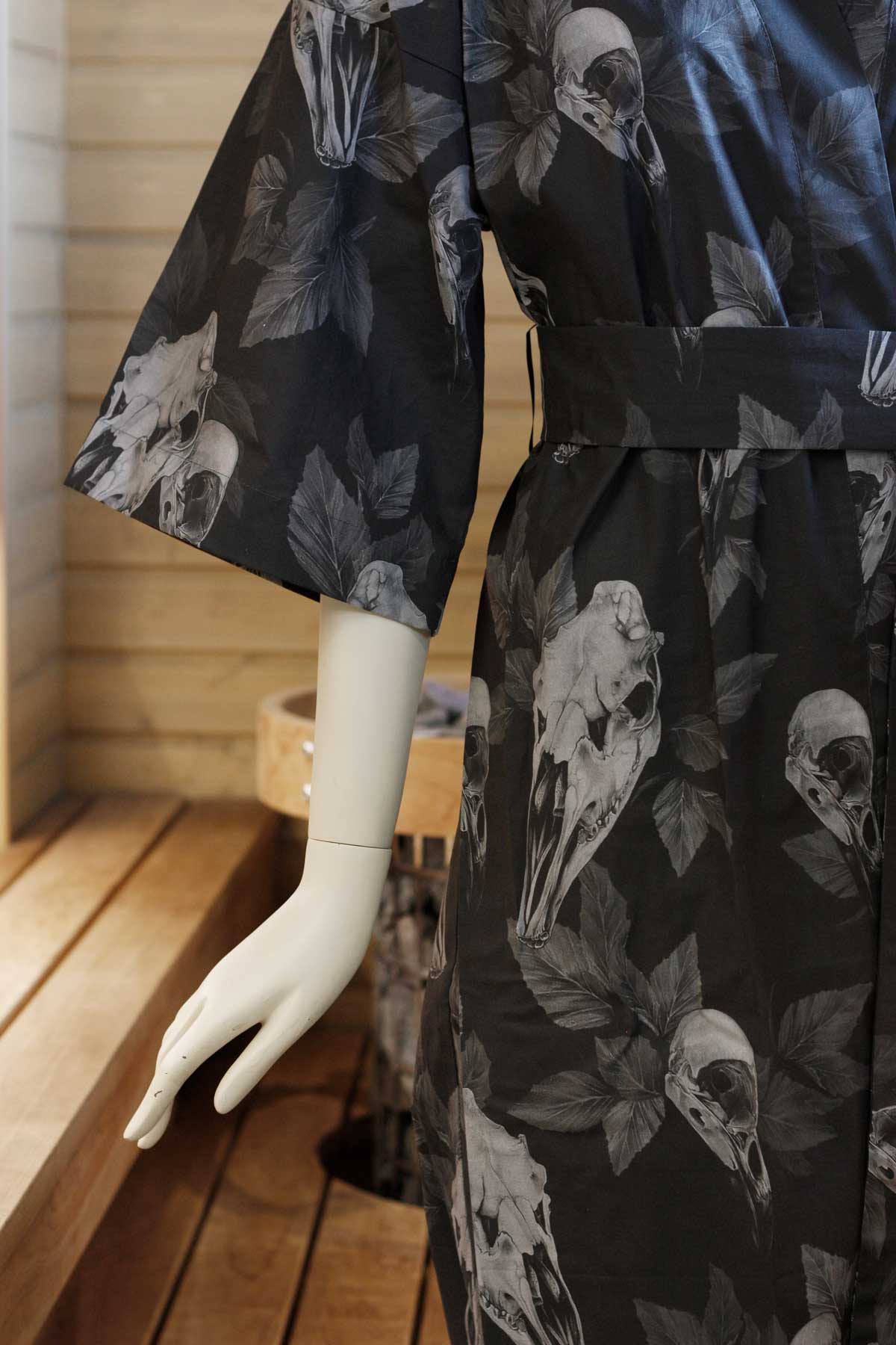 Sauna Kimono, Skulls