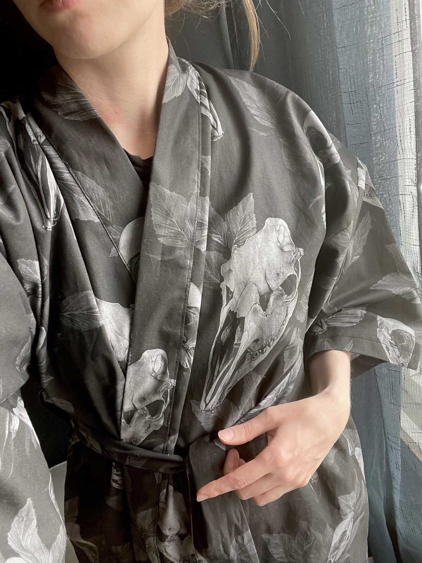 Sauna Kimono, Skulls