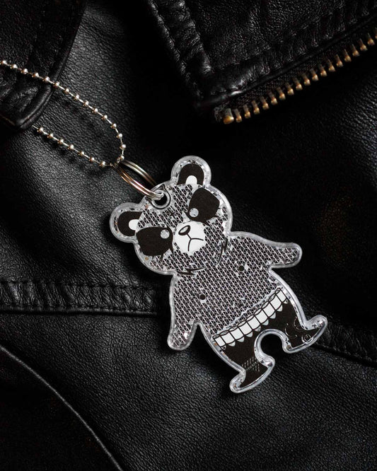 Saatanalle Bear, Reflector Charm