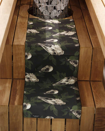Sauna towel L, Large Skulls