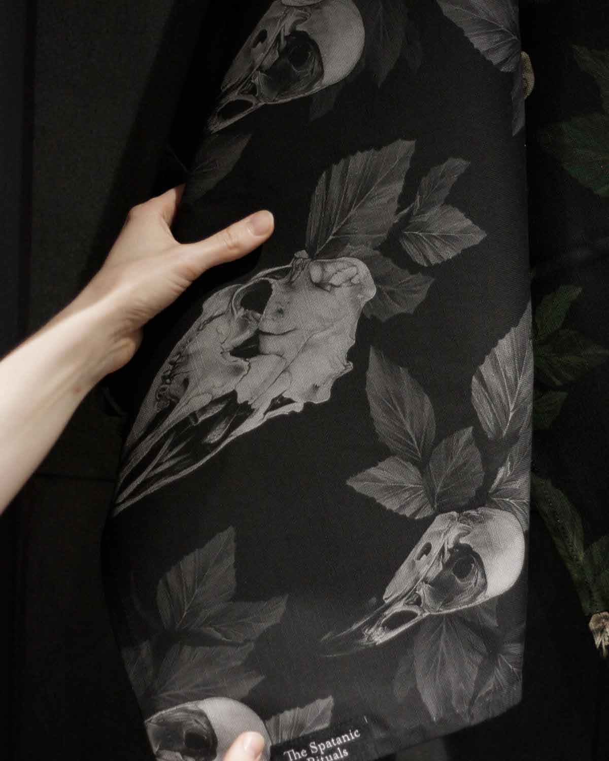 Sauna towel L, Large Skulls