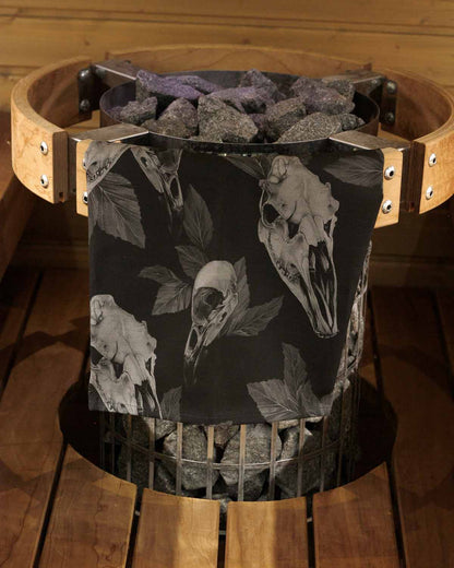 Sauna towel S, Large Skulls