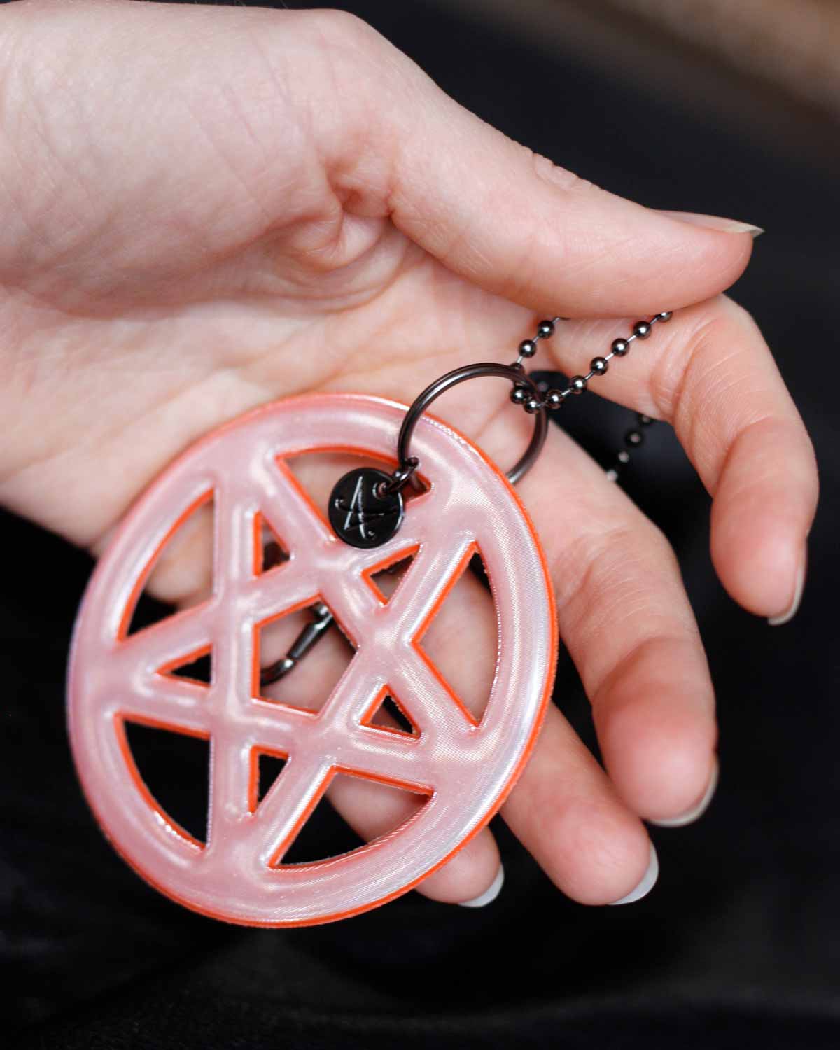 Oranssi Pentagrammiheijastin