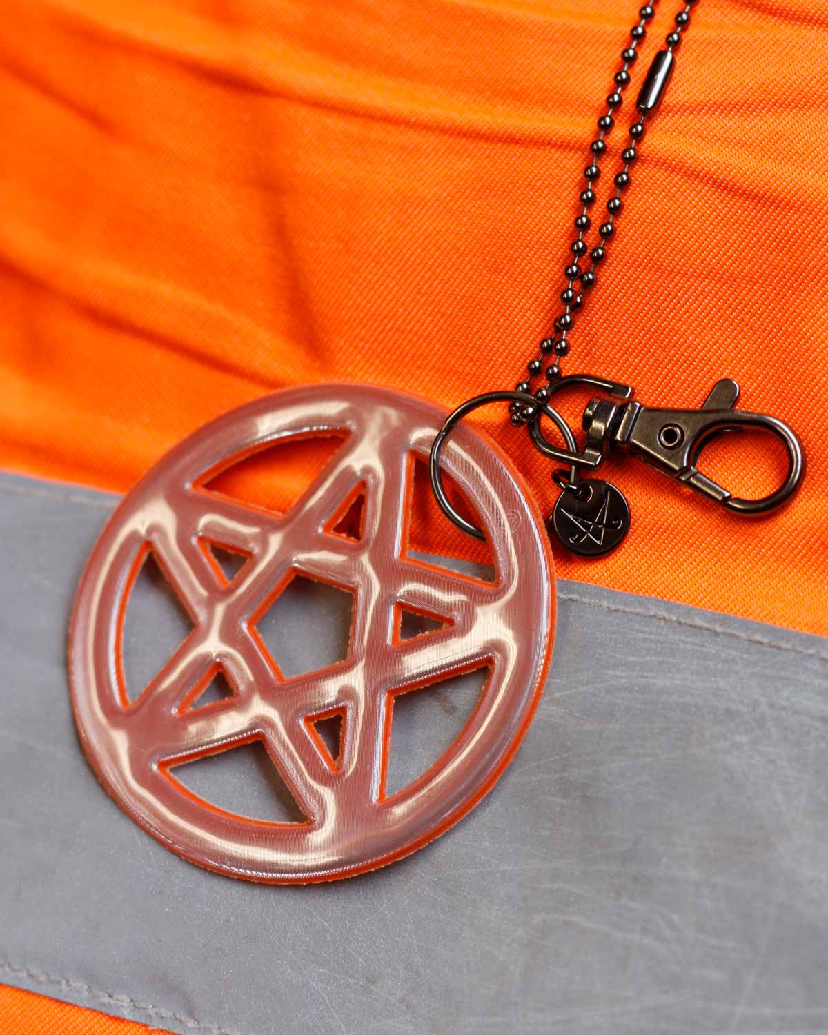 Oranssi Pentagrammiheijastin