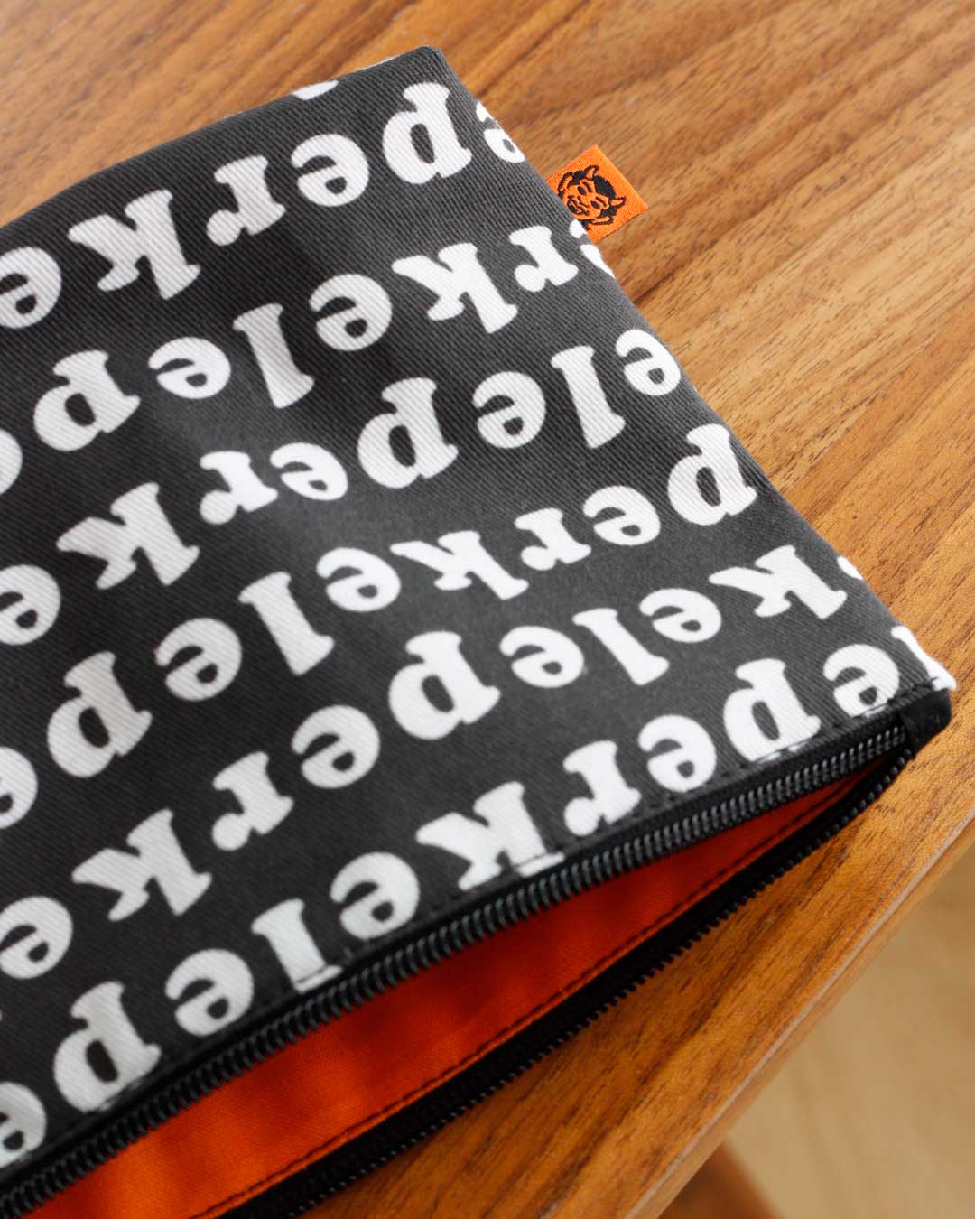 Perkele Pouch M, Many colours